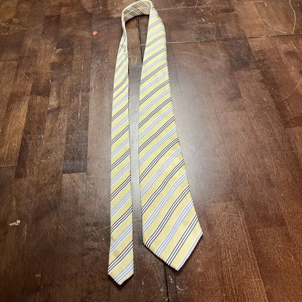 Donald Trump Mens Necktie 100% Silk‎ Striped Gold Dress Suit President